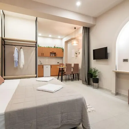 Bella - 450m From The Beach, By Zantewize