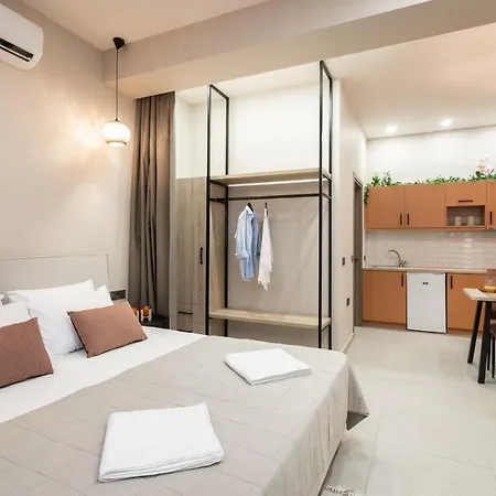 Bella - 450m From The Beach, By Zantewize